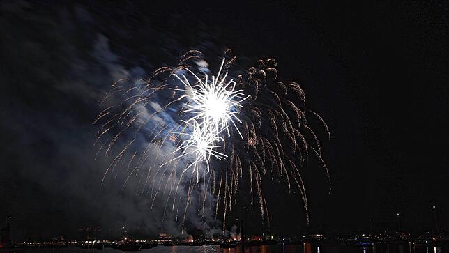 Bild 23: Konstanzer Seenachtfest 2022: Fotos vom großen Finale beim Feuerwerk an der Kunstgrenze