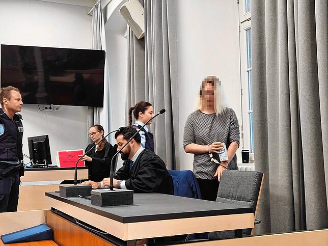 Lebenslänglich: eine 36-Jährige wird vom Landgericht Ravensburg wegen des Mordes an ihrem Partner verurteilt.