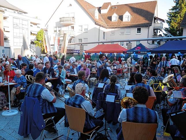 Bild 26: Bilder vom Fest anlässlich des 75. Jubiläums der Stadterhebung Wehrs