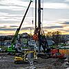 Hier wird erst gebohrt und dann gebaut: Bei der Schänzlebrücke haben die Arbeiten für das Asisi-Panorama begonnen. Im Jahr 2025 soll das ...