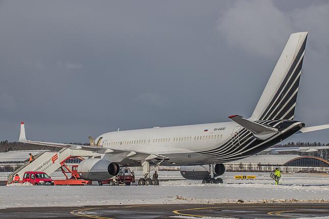 Die private Tupolev Tu-204 kam bis 2017 jährlich zum Weltwirtschaftsforum nach Friedrichshafen. Inzwischen darf sie hier nicht mehr ...
