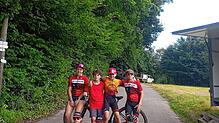 Die Teilnehmer des SC Urach, hinten, von links: Jule Andris, Matteo Kuß, Vinzent Andris und Nils Bettinger, sowie vorn, von links: ...