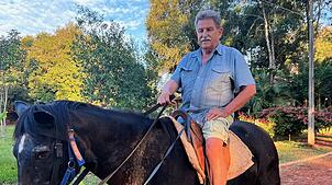 Heinz Burkart beim Ritt durch seine zweite Heimat Paraguay.