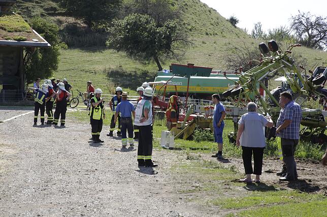 Bild 8: Bilder vom Brand eines Hof-Gebäudes auf dem Hohentwiel