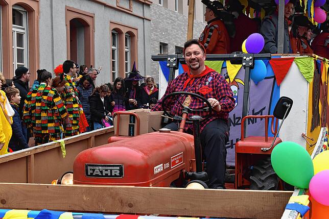 Bild 23: So bunt ziehen die Narren am Sonntag durch Wehr
