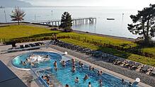 Von der Therme in Lindau aus haben die Besucher einen traumhaften Blick auf den Bodensee und auf die Berge. Archivbild: Susanne Hogl