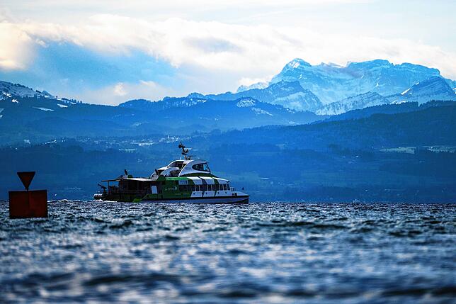 Auf dem Katamaran ist das „Schwarzfahren“ unmöglich, so Dix. Kontrollen beim Einstieg auf das Boot bedeuten, dass ohne Ticket niemand an ...