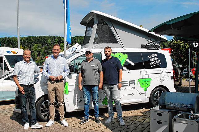 Reise: Heiko Spitznagel, Regionalmanager der SK ONE GmbH, der Werbevermarktungsgesellschaft des SÜDKURIER Medienhauses, Schirmherr Felix ...