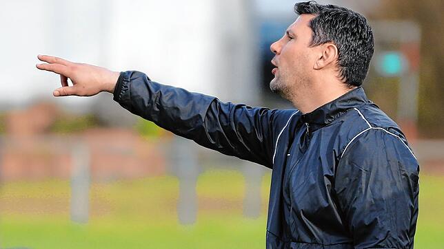 Der ESV Südstern Singen (Trainer Vice Barjasic) setzte sich erst in der Schlussviertelstunde gegen Mitaufsteiger SV Geisingen durch und ...