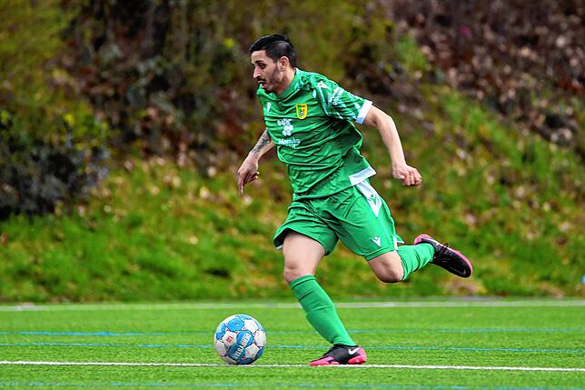 Bild 18: SV Herten setzt sich mit 4:1 gegen FC Schönau durch &ndash; und wir haben Bilder!