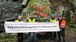 Sind entschieden gegen die Sperrung der Albtalstraße: Roland Lauber, Stephan Marder, Ulrich Winkler und Herbert Nägele, von links, beim ...