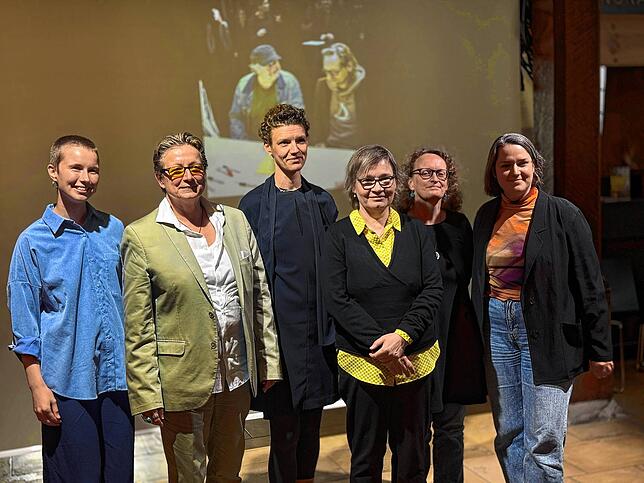 Freuen sich auf die neue Spielzeit (von links): Annika Hilger, Intendantin Karin Becker, Meike Sasse, Carola von Gradulewski, Romana ...