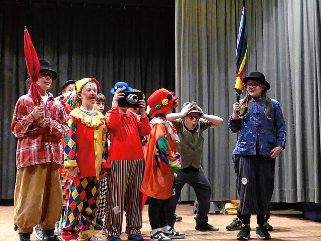 Bild 15: Zirkusvorstellung der Grundschule Bermatingen – Die besten Bilder