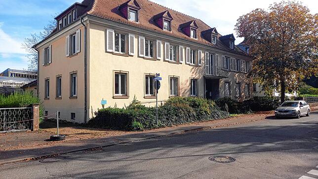 Das Gebäude des ehemaligen Notariats und noch früher des Vermessungsamts in der Untertorstraße bleibt in seiner Struktur erhalten. Auch ...