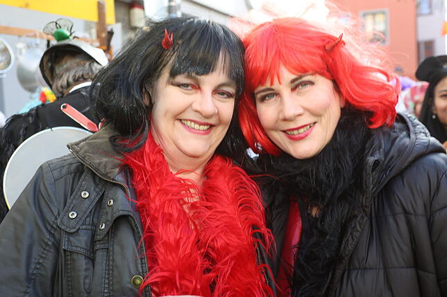 Bild 22: Konstanzer Straßenfasnacht 2025: Wenn die Altstadt zur Partyzone wird - Hier die schönsten Bilder!