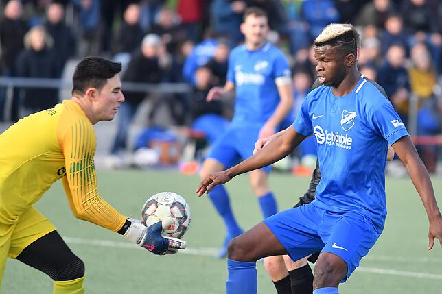 Bild 12: FC Hochrhein düpiert den TuS Efringen-Kirchen mit einem 3:1-Sieg im Rebland &ndash; und wir haben Bilder!