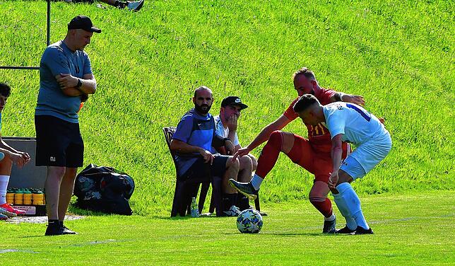 Bild 45: FC Erzingen bezwingt den FC Wallbach deutlich &ndash; und wir haben die Bilder!