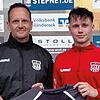 Riesentalent: Trainer Thorsten Szesniak (links) traut André Kem, der vom FSV Rheinfelden kommt, beim FV Lörrach-Brombach viel zu.