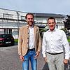 Achim Niess und Oliver Stellfeld vor dem Pflegeheim Da-Heim in Orsingen.