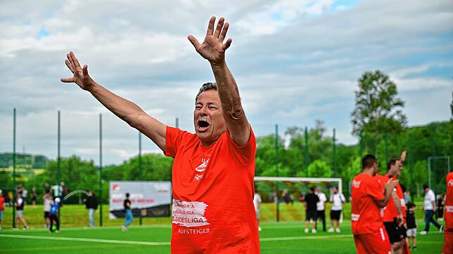 Bild 1: TuS Binzen steigt erstmals in die Landesliga auf – und wir haben Bilder!