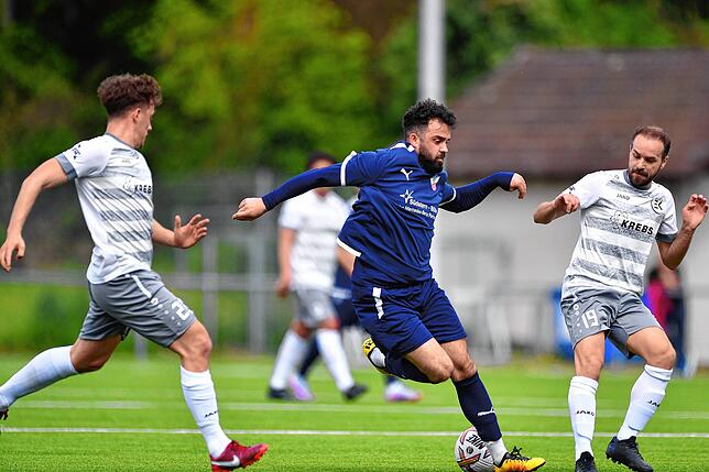 Bild 49: TuS Efringen-Kirchen erkämpft sich ein 3:3 gegen den VfB Waldshut &ndash; und wir haben Bilder!