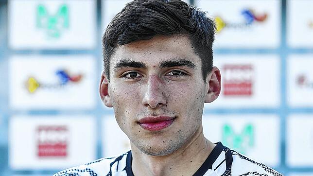 Musste einen ausgeben: Jonathan Spät