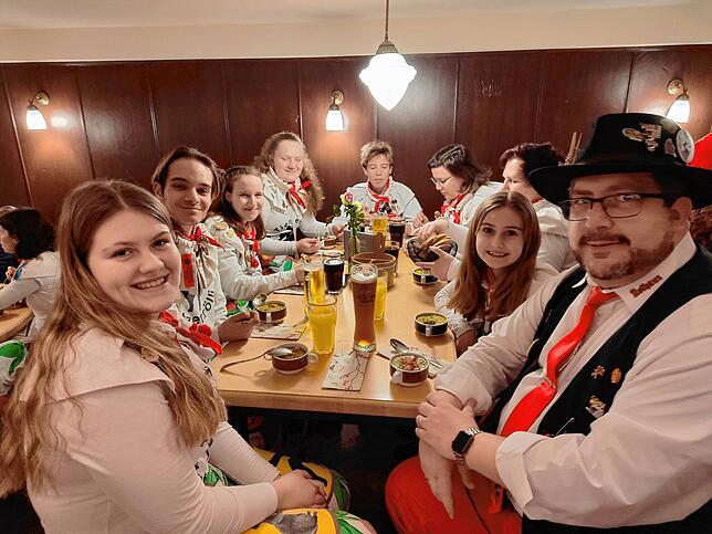 Bild 12: Fasnacht 2025: So lebendig war der Wecken in Tiengen am Schnutzigen Donnerstag - Die besten Bilder!