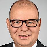 „Entsprechend vorsichtig arbeiten wir im Team miteinander.“ Michael Hanke, Geschäftsführer des Stockacher Krankenhauses, zum ...