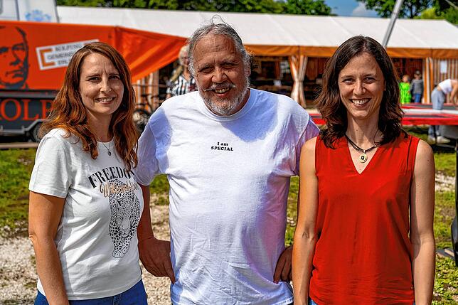 Organisiert wird das Dorffest seit diesem Jahr erstmalig von einem neuen Team. Nicole Käding (links), Thomas Huber und Rachel Klimpel.