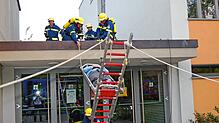 Kommt es zum Notfall, ist die Zusammenarbeit vieler Helfer gefragt. Unser Bild zeigt die Helfer des THW-Ortsverbandes Rheinfelden bei ...