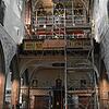 Mitarbeiter einer Gerüstbaufirma hausen die Orgel im Münster ein. Die Arbeiten sind der Beginn der umfangreichen Innensanierung des ...