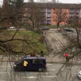 Eine Anwohnerin aus Singen hatte die Attacke auf einen Kleinbus am 14. Dezember 2020 von ihrem Balkon aus gefilmt.