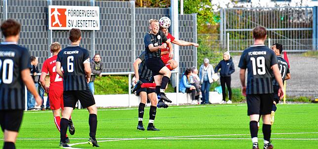 Bild 21: FC Hochrhein gewinnt das Derby beim SV Jestetten mit 3:1 &ndash; und wir haben Bilder!
