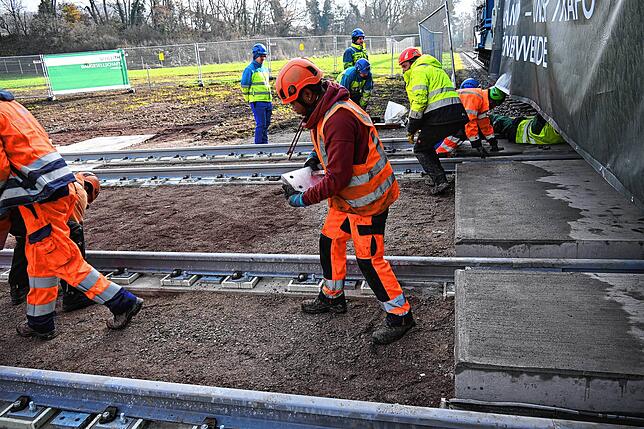 Bild 21: 300 Tonnen schwerer Trafo-Transport – Das sind die Bilder!
