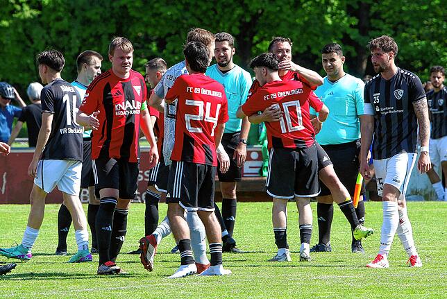 Bild 3: FC Überlingen gewinnt Nachbarschaftsduell gegen VfR Stockach. Wir waren mit der Kamera dabei!
