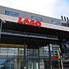 In einem Laden des Shoppingcenters Lago hat sich am Dienstagvormittag, 20. Juni, ein bislang Unbekannter splitternackt präsentiert.
