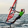 Windsurf-Profi Sebastian Kördel freut sich auf seine Olympia-Premiere.  Bild: Nicole riederer
