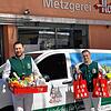 Die nächste Holwegler-Generation packt kräft mit an beim Lieferservice: Max Holwegler (links), Metzgermeister und Bachelor of Arts, ist ...