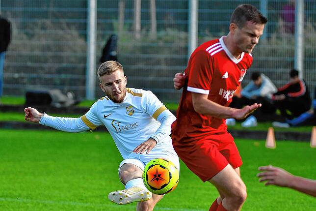 Bild 3: FC RW Weilheim feiert 2:0-Arbeitssieg bei Bosporus FC Friedlingen &ndash; und wir haben Bilder!