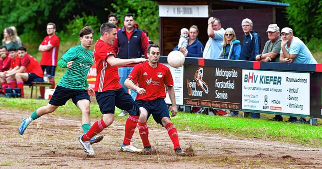 Bild 31: FC Zell siegt 4:1 beim „roten Dino“ SV Häg-Ehrsberg – und wir haben Bilder!