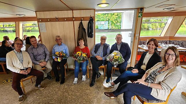 Feiern 30 Jahre Awo (von links): Thomas Bomans (Geschäftsführer), Amer Mujcin (Fachbereichsleiter), Peter Grießbaum (Gründungsmitglied), ...