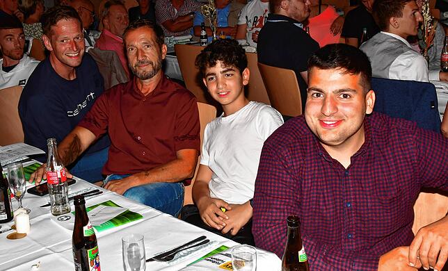 Bild 19: Schiedsrichter im Fußballbezirk Hochrhein feiern ihren 100. Geburtstag