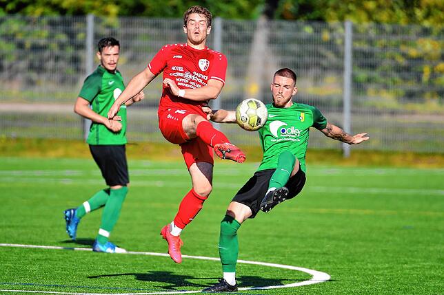 Bild 22: SV Herten setzt sich mit 3:1 gegen den weiter punktlosen FC Schlüchttal durch &ndash; und wir haben die Bilder!