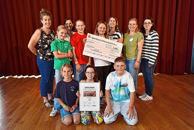 Einen Jurypreis gewinnt auch die Ostbaarschule Oberbaldingen: 1000 Euro bekommen die Schüler für ihre Schulbücherei.