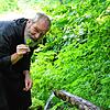 Eigenes Wasser und frische Brunnenkresse: Bruder Otto lebt als Einsiedler im Kinzigtal.