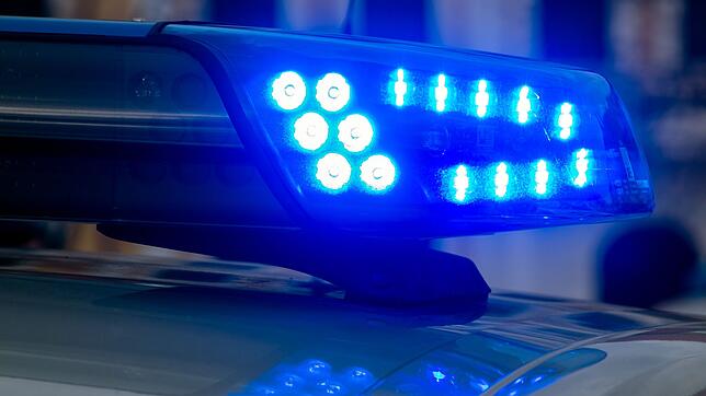Eine Polizeibeamtin soll in Steinach einen tödlichen Unfall verursacht haben. (Symbolbild)