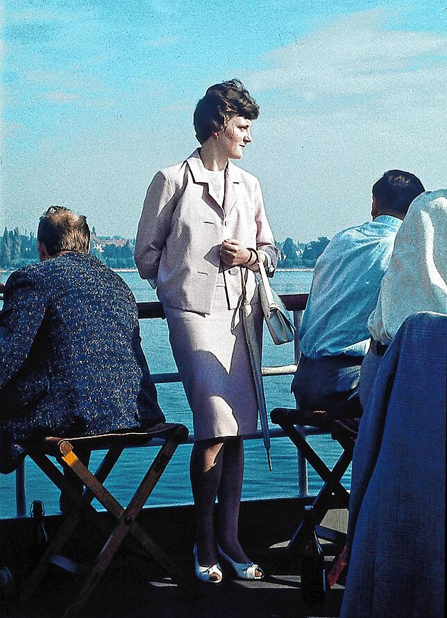 Schick: Ursula Link im damals top-modischen Kostüm beim Bodensee-Betriebsausflug im Jahr 1963.