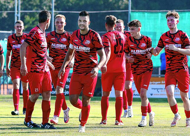 Bild 31: FV Walbertsweiler-Rengetsweiler gewinnt Duell mit TuS Immenstaad. Die besten Bilder!