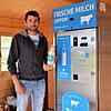 „Frische Milch aus dem Automaten – in der Form und in dem Geschmack gibt es sie nicht an jeder Ecke“, sagt Klaus Epting, der den Bereich ...