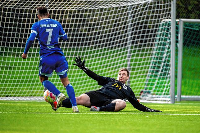 Bild 1: SV Blau-Weiß Murg gewinnt gegen den FC Wallbach mit 5:1 &ndash; und wir haben Bilder!